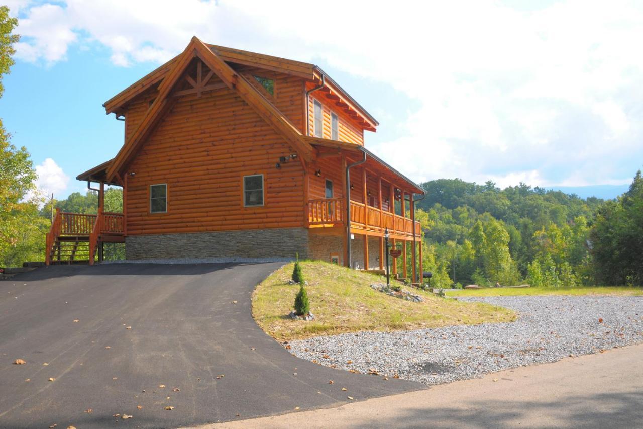 Ridge View Lodge Nature And Mountain View - Hot Tub - Firepit - Yard - Games Gatlinburg Exteriör bild