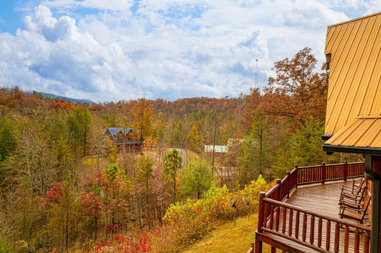 Ridge View Lodge Nature And Mountain View - Hot Tub - Firepit - Yard - Games Gatlinburg Exteriör bild