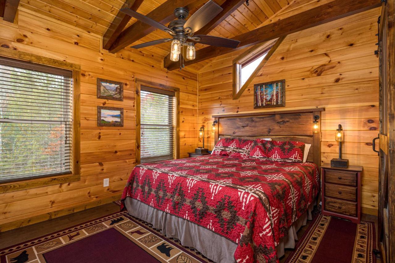 Ridge View Lodge Nature And Mountain View - Hot Tub - Firepit - Yard - Games Gatlinburg Exteriör bild