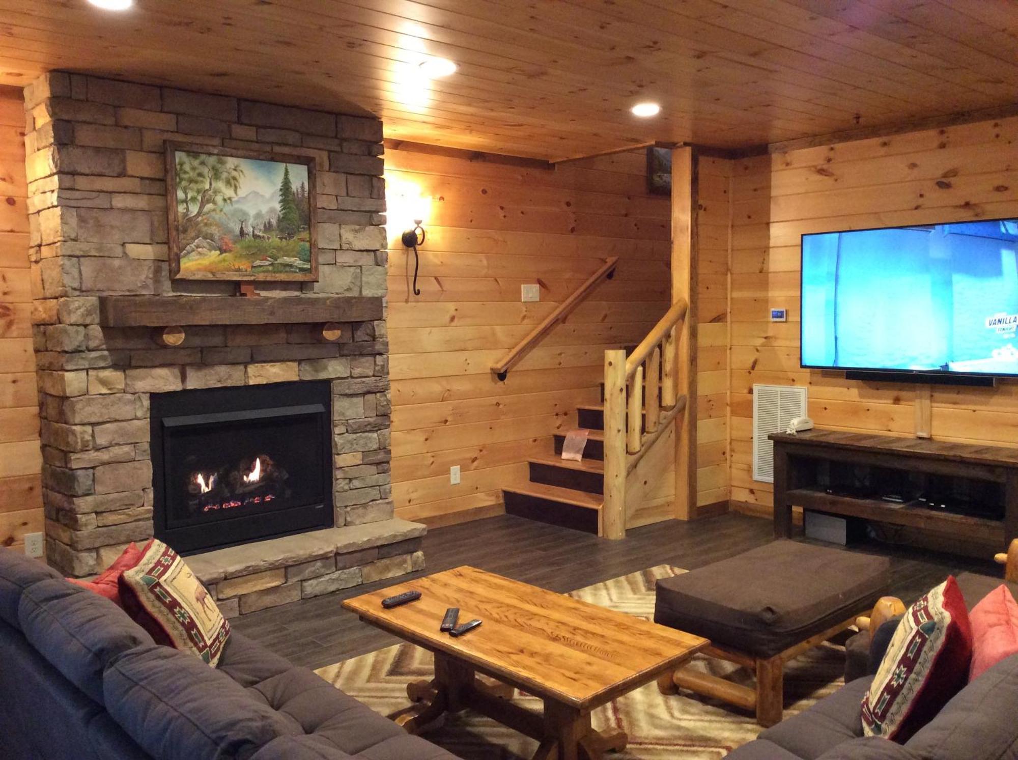 Ridge View Lodge Nature And Mountain View - Hot Tub - Firepit - Yard - Games Gatlinburg Exteriör bild