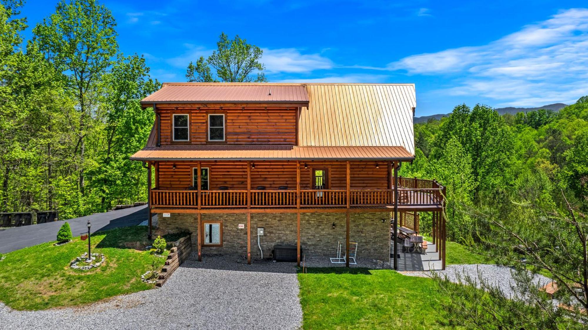 Ridge View Lodge Nature And Mountain View - Hot Tub - Firepit - Yard - Games Gatlinburg Exteriör bild