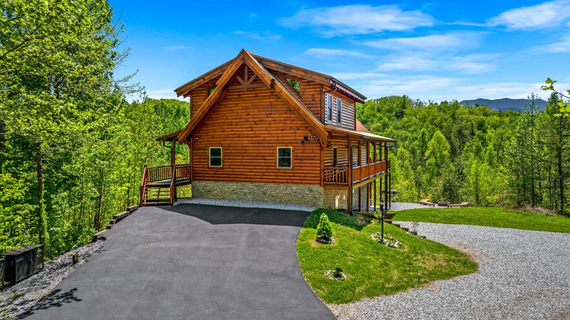 Ridge View Lodge Nature And Mountain View - Hot Tub - Firepit - Yard - Games Gatlinburg Exteriör bild