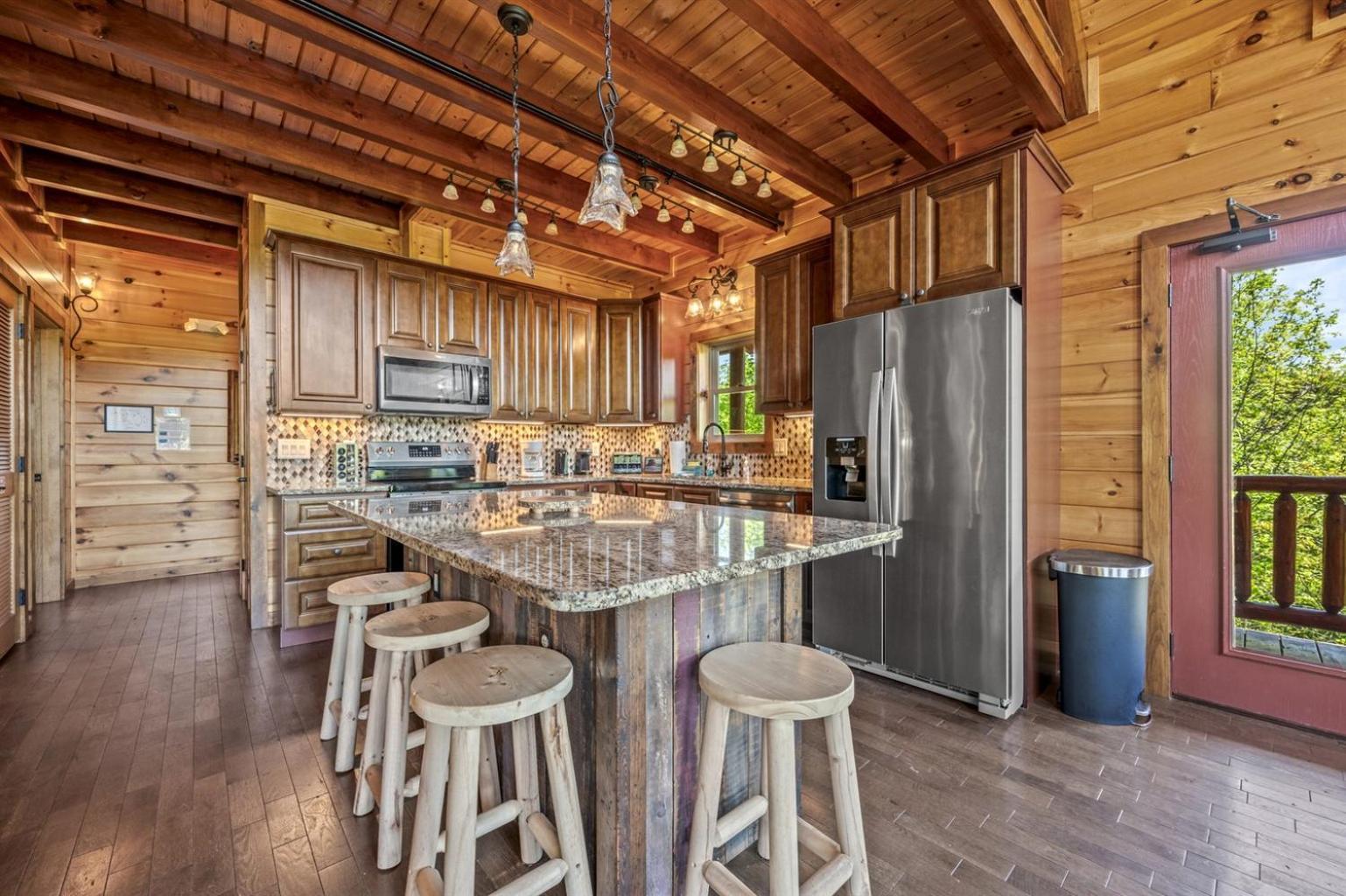 Ridge View Lodge Nature And Mountain View - Hot Tub - Firepit - Yard - Games Gatlinburg Exteriör bild